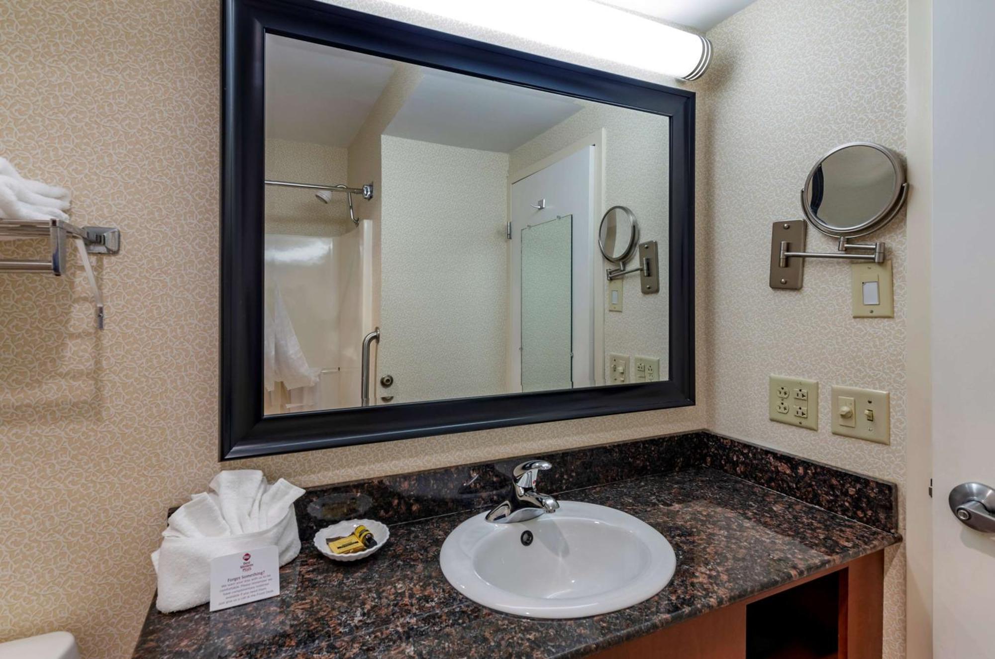Hotel Western At Hunt Ridge Lexington